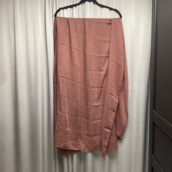No name Taupe/ Brown Scraf - Picture 1 of 3